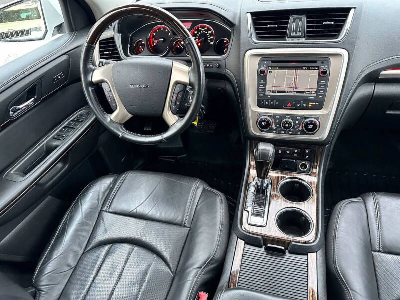 2016 GMC Acadia Denali