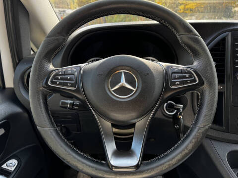 2016 Mercedes-Benz Metris