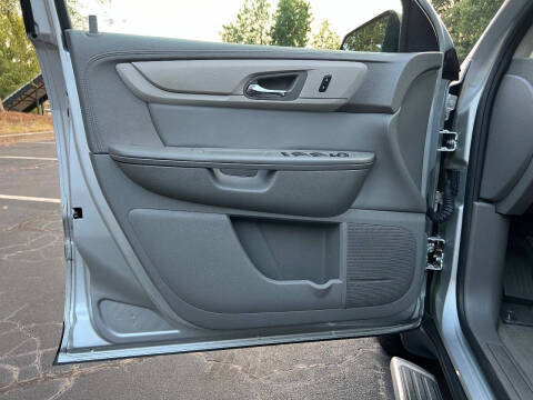 2017 Chevrolet Traverse LS