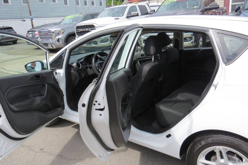2018 Ford Fiesta SE