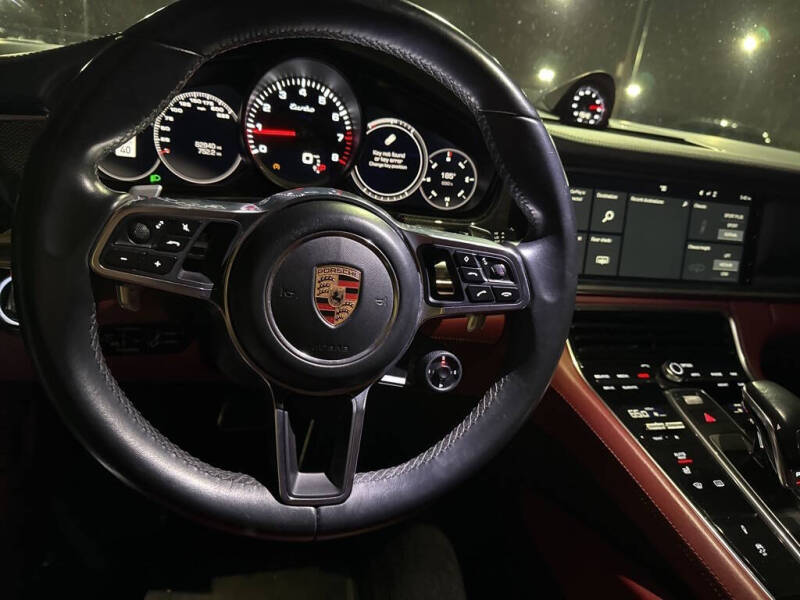 2017 Porsche Panamera Turbo