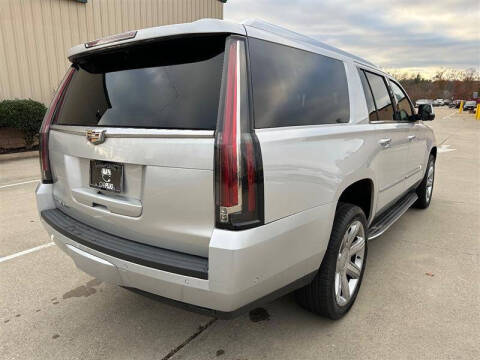 2017 Cadillac Escalade ESV Premium Luxury