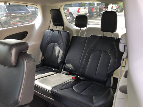 2018 Chrysler Pacifica Touring L Plus