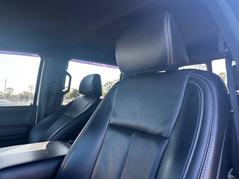 2022 Ford F-450 Super Duty Lariat