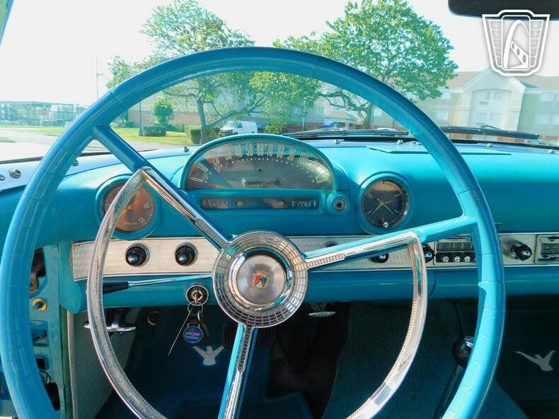 1956 Ford Thunderbird