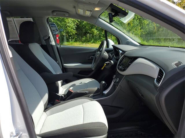 2022 Chevrolet Trax for sale at Bowman Auto Center in Clarkston, MI