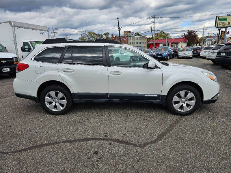 2010 Subaru Outback 2.5i Premium