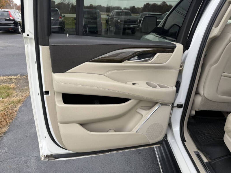 2018 Cadillac Escalade ESV Standard