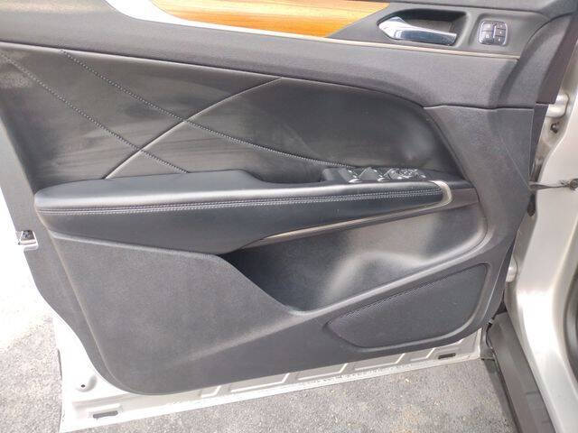 2017 Lincoln MKC Reserve