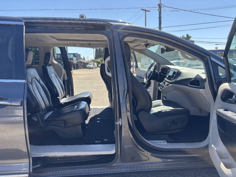 2020 Chrysler Pacifica Limited