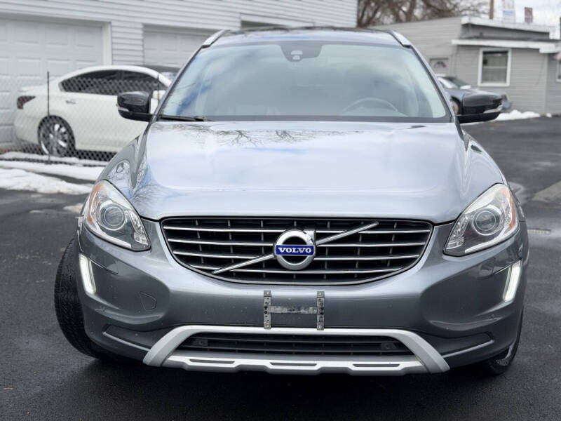 2017 Volvo XC60 T5 Dynamic