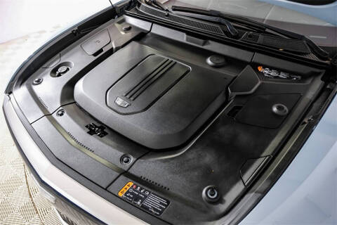 2024 Cadillac LYRIQ Luxury 1