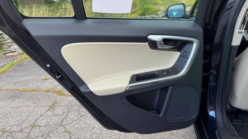 2016 Volvo S60 T5 Premier