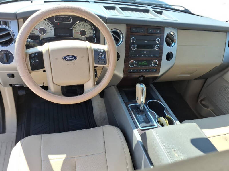 2012 Ford Expedition EL XLT