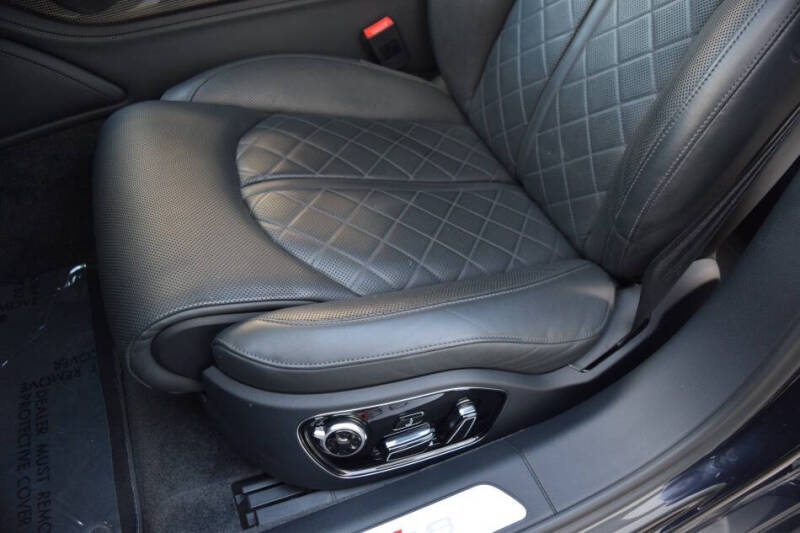 2015 Audi S8 4.0T quattro