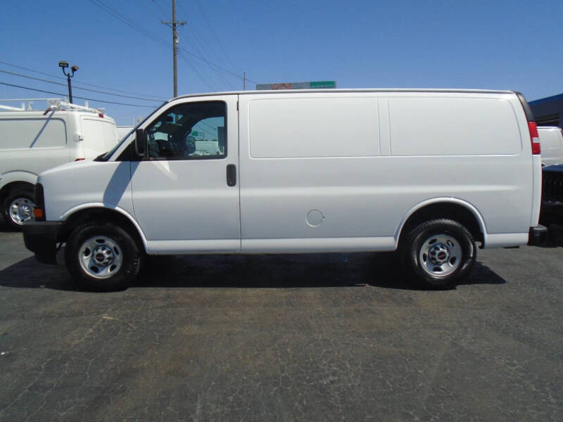 2017 GMC Savana 2500