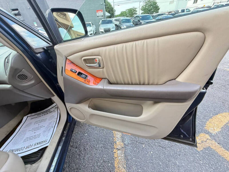 2003 Lexus RX 300
