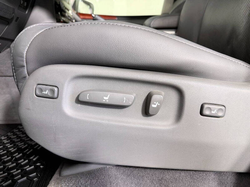 2009 Lexus LX 570