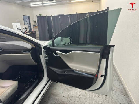 2014 Tesla Model S P85D