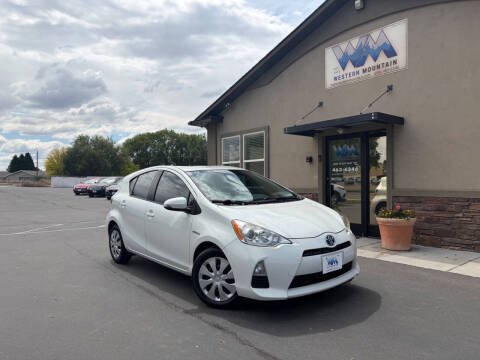 2013 Toyota Prius c Two