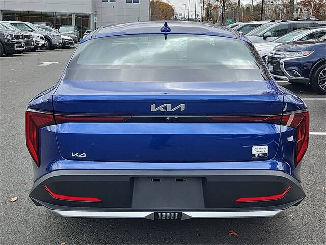 2025 Kia K4 LXS