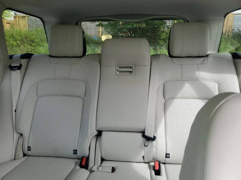 2022 Land Rover Range Rover P525 HSE Westminster Edition