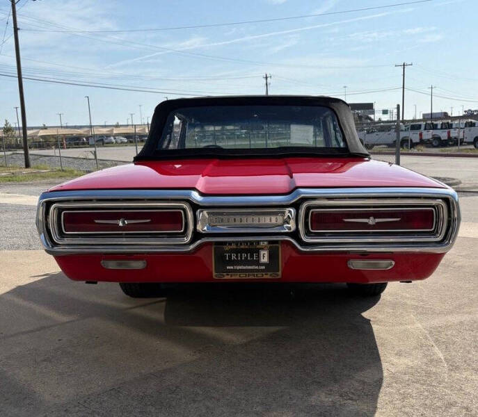 1964 Ford Thunderbird