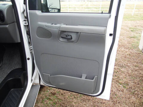 2004 Ford E-Series E-250