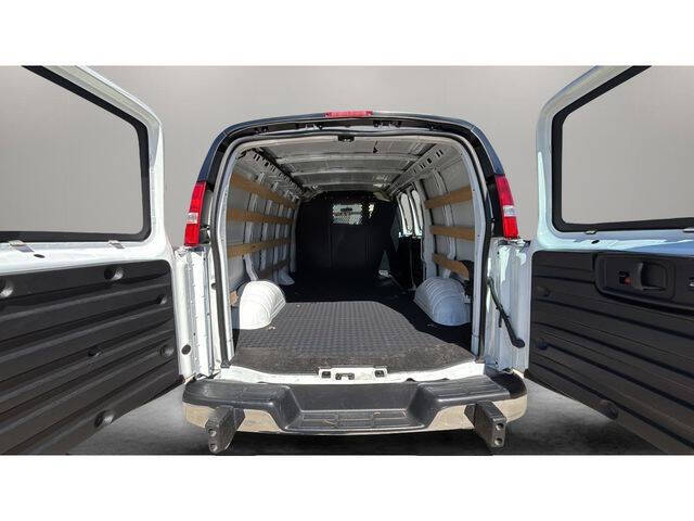 2024 GMC Savana 2500