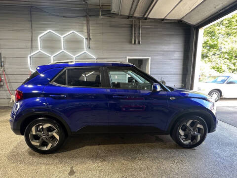 2022 Hyundai Venue SEL