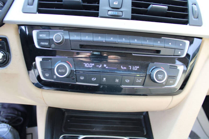 2018 BMW 3 Series 320i