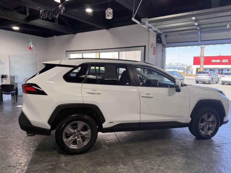 2023 Toyota RAV4 Hybrid XLE