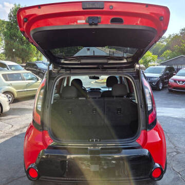 2016 Kia Soul +