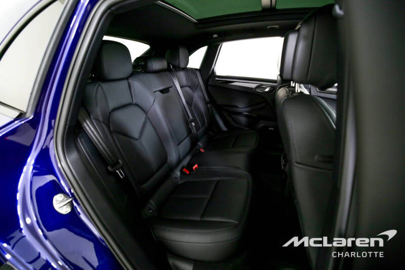 2022 Porsche Macan