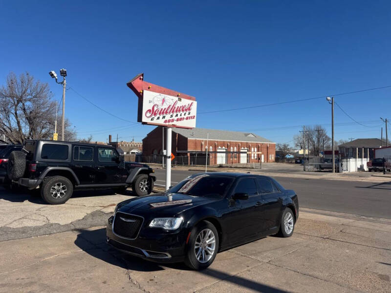 2017 Chrysler 300 Limited's photo