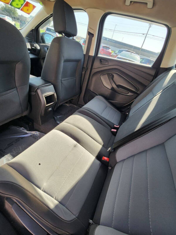 2017 Ford Escape S