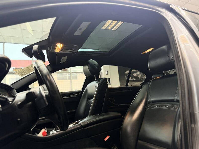 2016 BMW 5 Series 528i