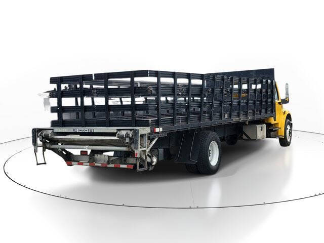 2019 Freightliner M2 106