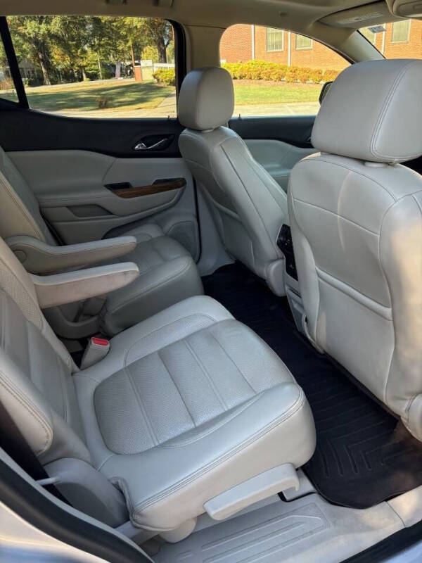 2017 GMC Acadia Denali