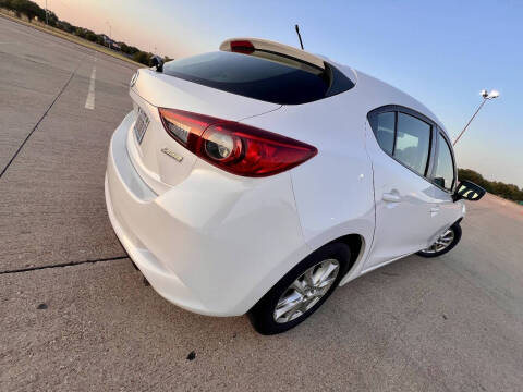 2017 Mazda MAZDA3 Sport