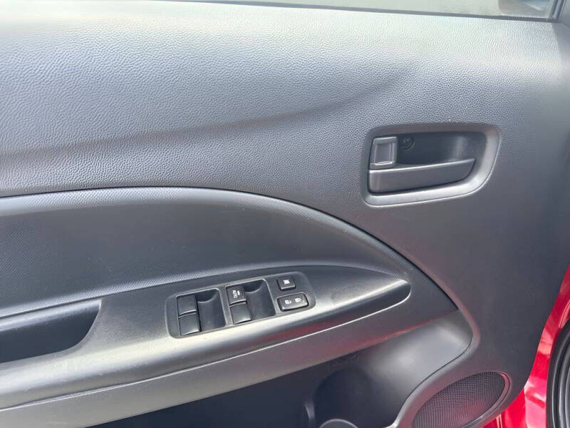 2024 Mitsubishi Mirage ES