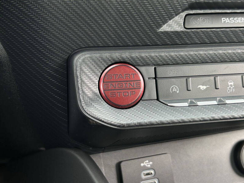 2025 Ford Mustang EcoBoost