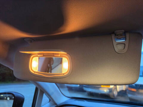 2021 Chrysler Voyager LX