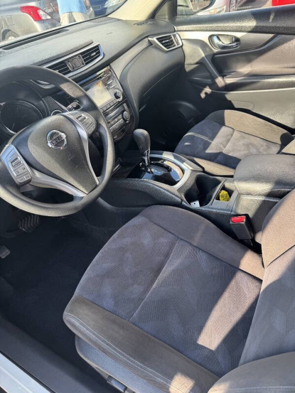 2015 Nissan Rogue SV