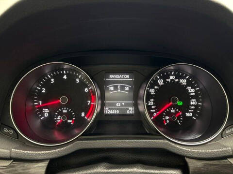 2016 Volkswagen Passat 1.8T SEL Premium