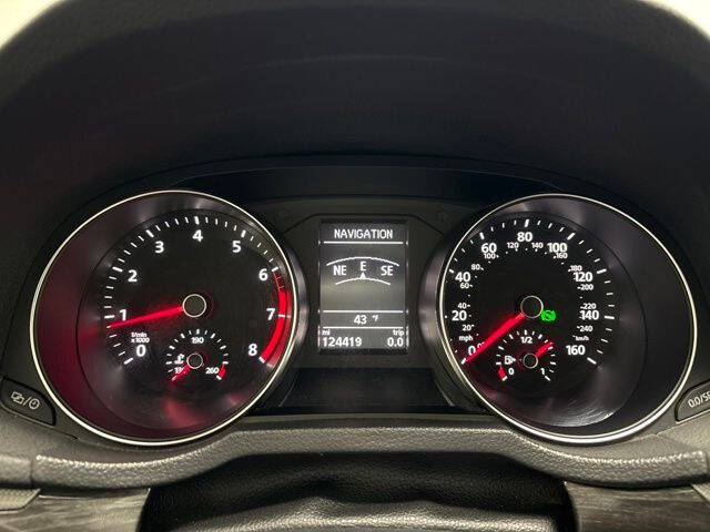 2016 Volkswagen Passat 1.8T SEL Premium