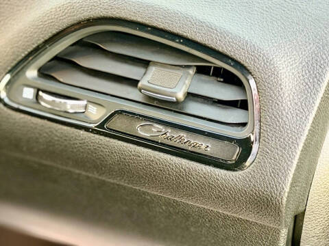 2020 Dodge Challenger SXT