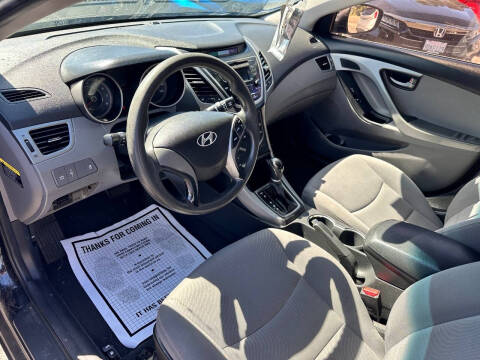 2014 Hyundai Elantra SE