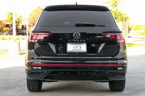 2022 Volkswagen Tiguan SE R-Line Black