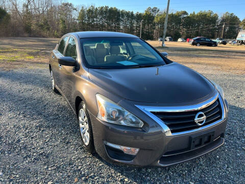 2013 Nissan Altima for sale at Sanford Autopark in Sanford NC